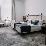 Dream Boutique 4*