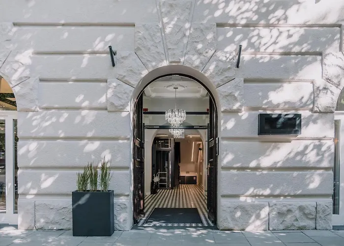 Dream Boutique Apartmanhotel 4*