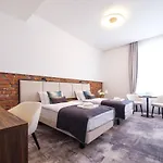 Ξενοδοχείο με διαμερίσματα Dream Boutique 4*
